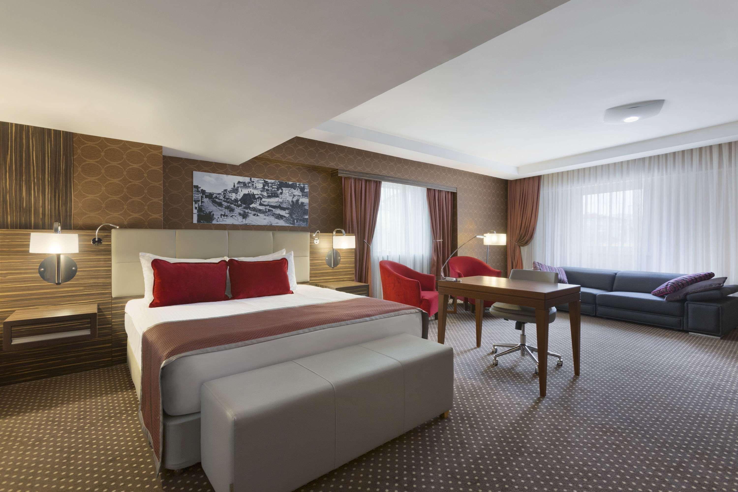 Отель Ramada Plaza By Wyndham Izmit Коджаэли Экстерьер фото Suite