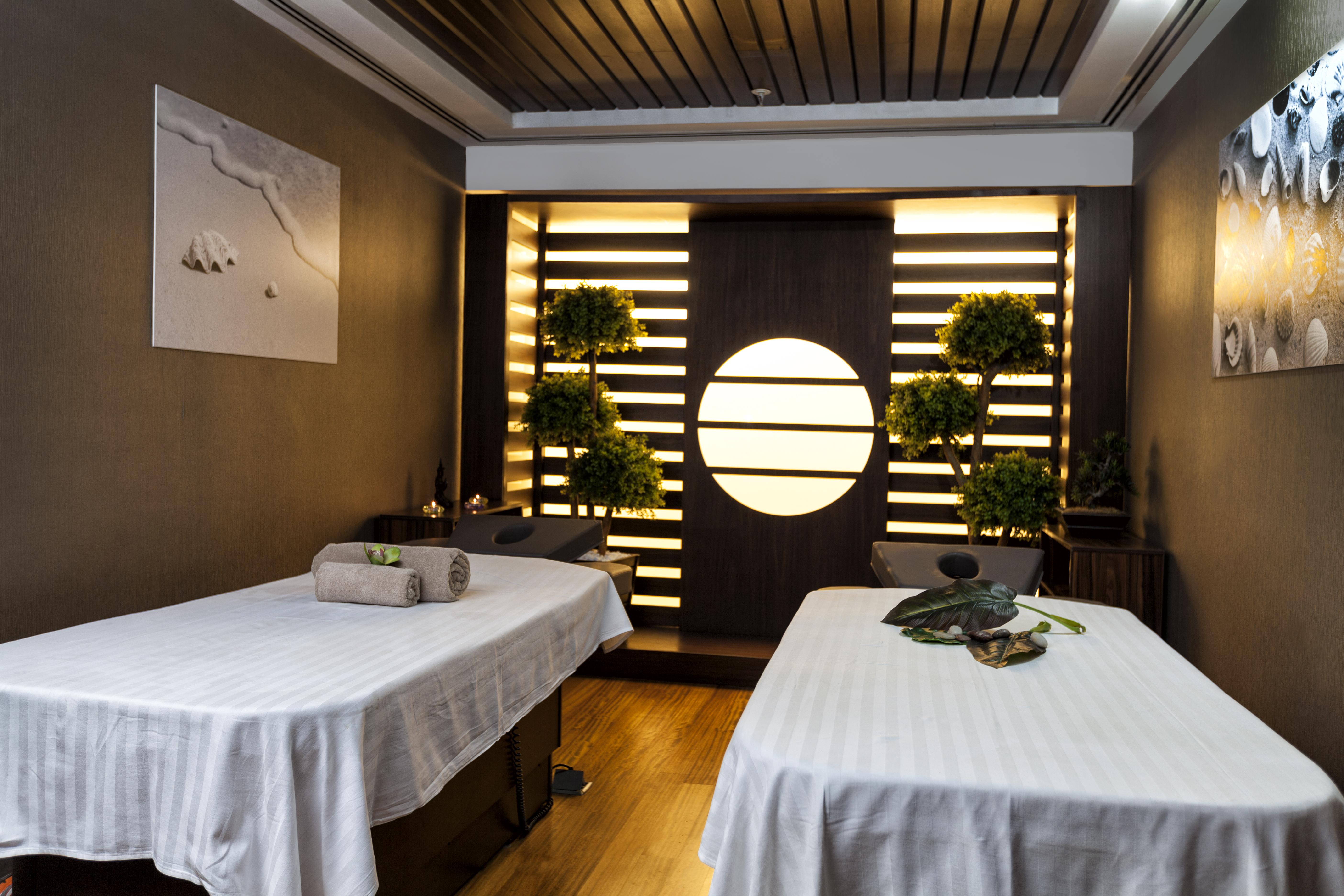Отель Ramada Plaza By Wyndham Izmit Коджаэли Экстерьер фото A spa treatment room